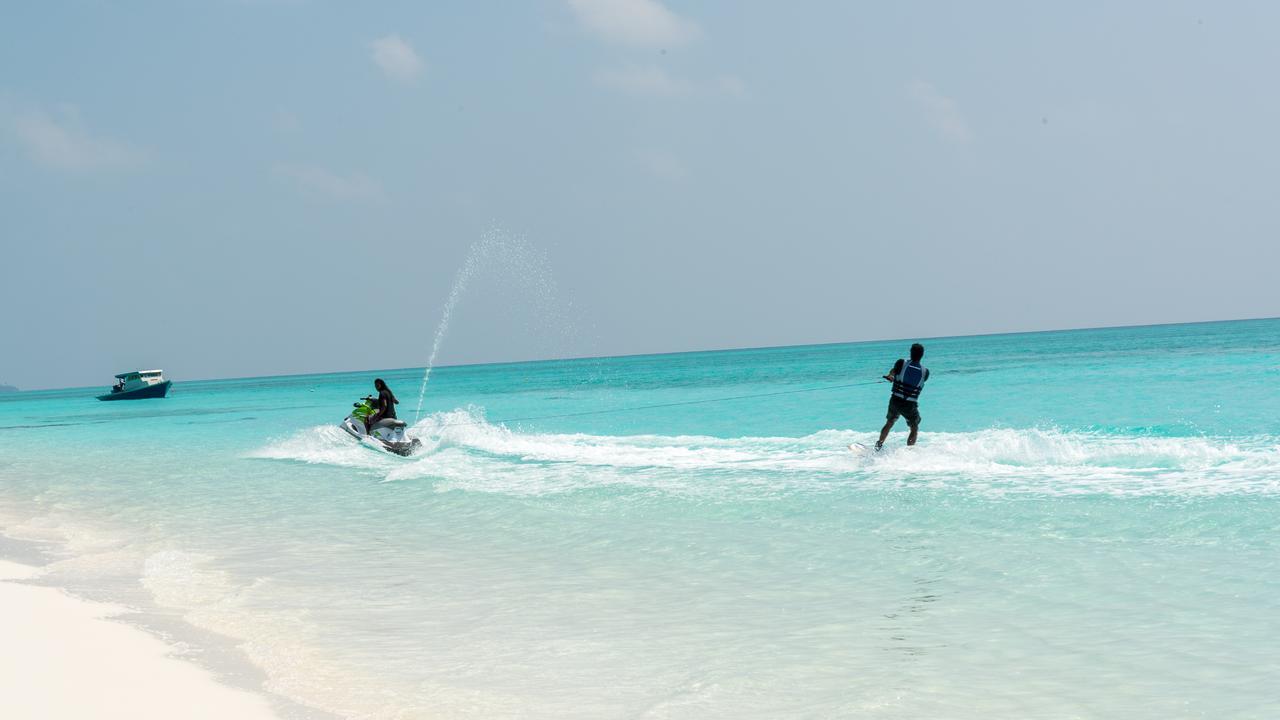 Fulhadhoo Inn Exterior foto